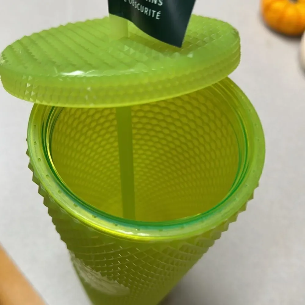 starbucks glow in the dark cup